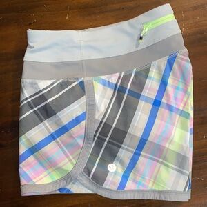 LULULEMON PLAID ATHLETIC SHORTS🌺